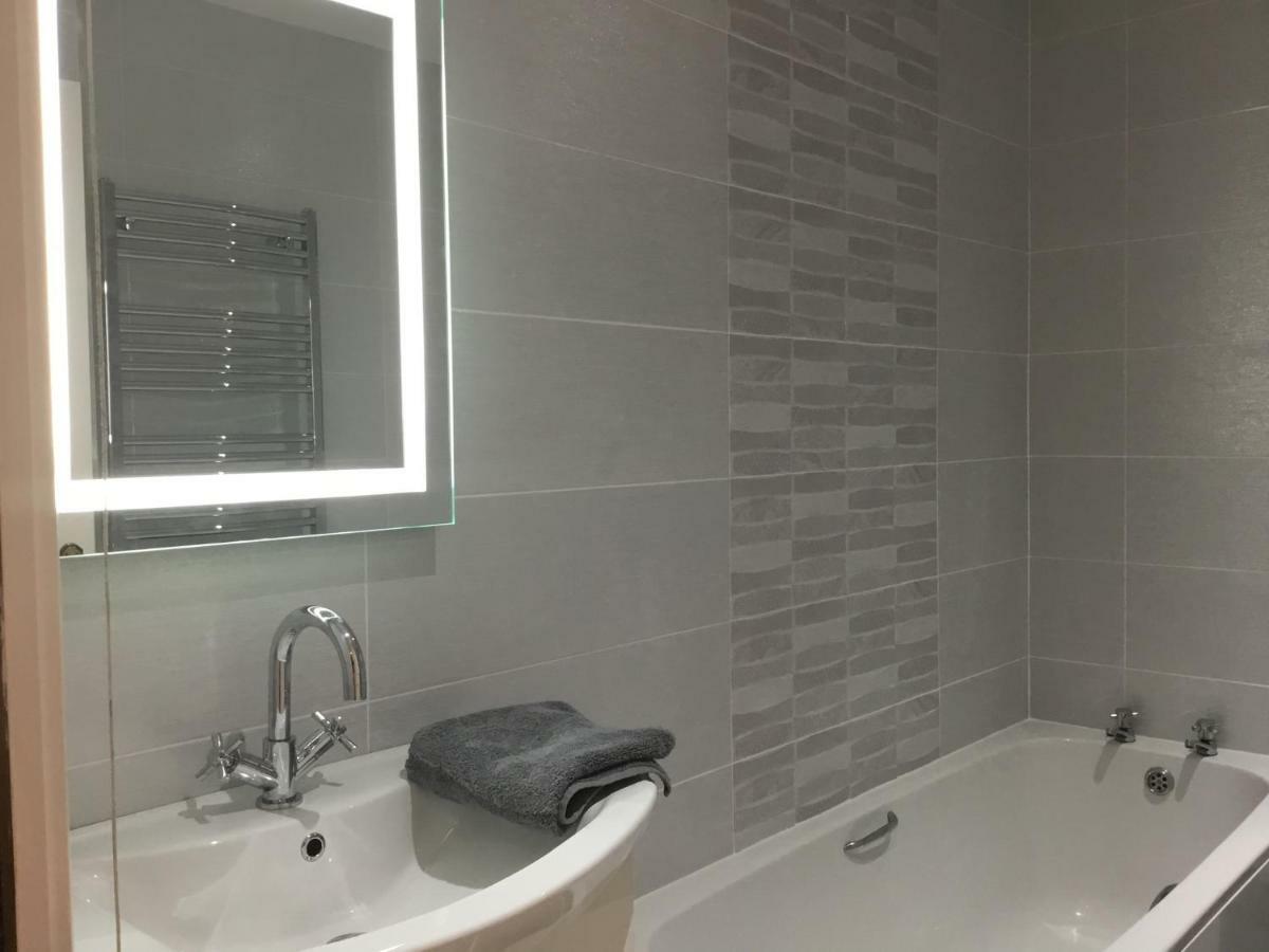 The Sidings Apartment เอนนิสคิลเลน ภายนอก รูปภาพ